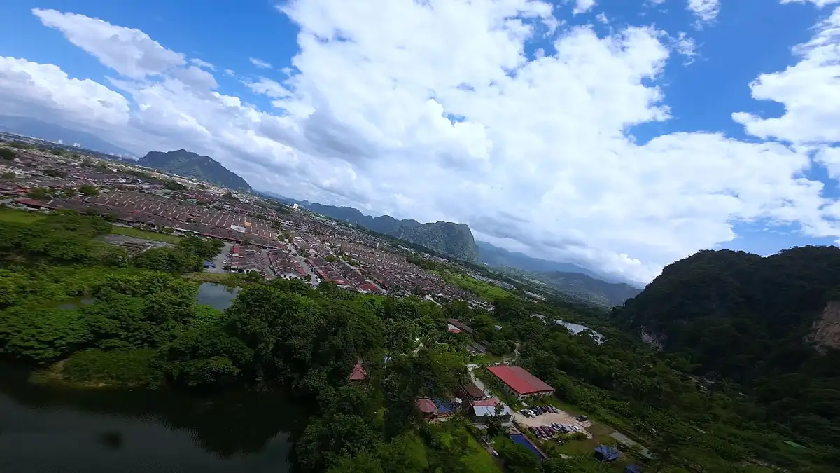 Kafe Teratas di Ipoh: Tempat-Tempat Terpilih untuk Menikmati Hidangan Lazat dan Suasana yang Menawan di Bandar yang Memikat Ini!