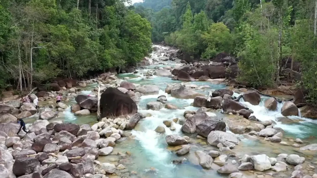 Lata Kolam Air Deru Ecopark: Destinasi rekreasi unik di Terengganu dengan keindahan alam semula jadi dan aktiviti menarik untuk dinikmati bersama keluarga dan rakan-rakan!